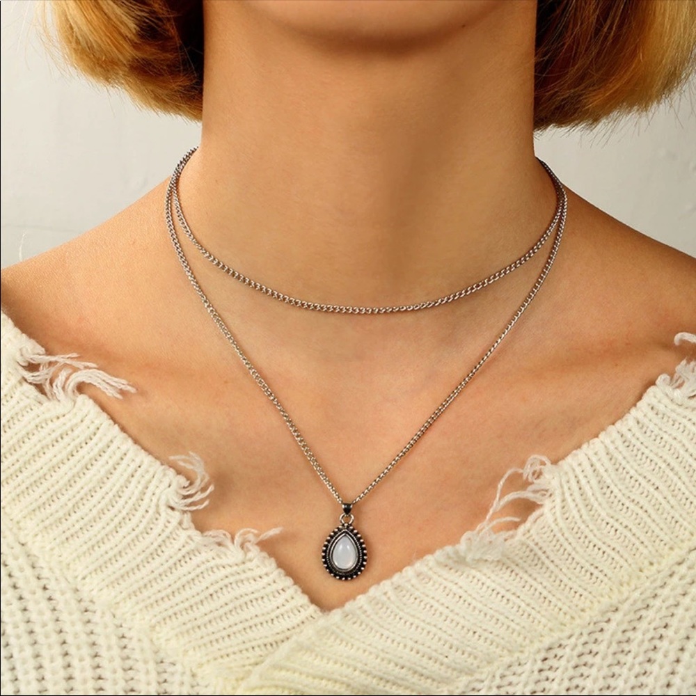 Double Layer Necklace - Picture 4 of 6